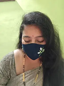 neelu-hoty online show from 04-15-26, 12:23