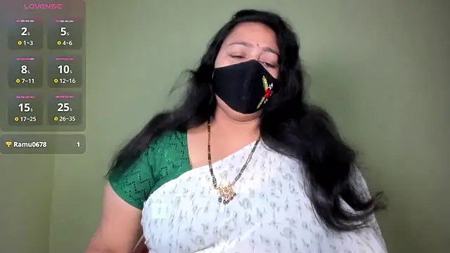neelu-hoty online show from 06-05-26, 08:53