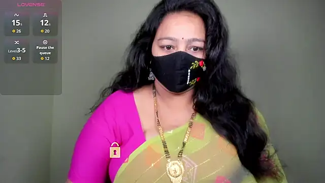 neelu-hoty online show from 06-09-26, 08:48