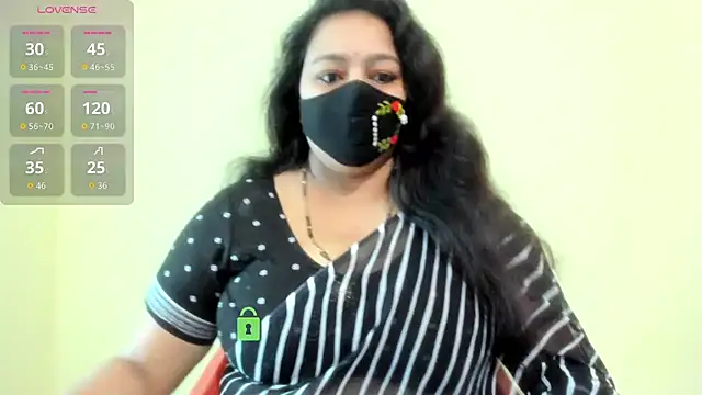 neelu-hoty online show from 07-25-26, 09:07