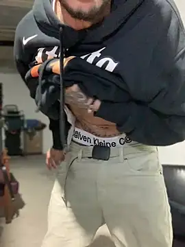 Snapshot of 27powercm chatting on 02-04-26, 04:29 27powercm online show from 02-04-26, 04:29