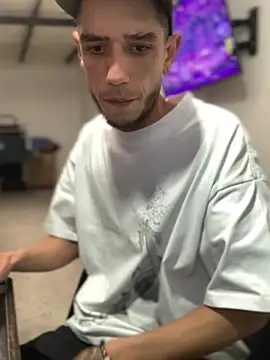 Snapshot of 27powercm chatting on 02-04-26, 10:36 27powercm online show from 02-04-26, 10:36