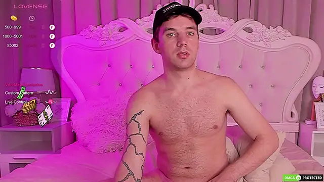 ArthurWhitee online show from 10-07-25, 04:26