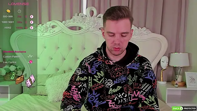 ArthurWhitee online show from 11-06-25, 08:48