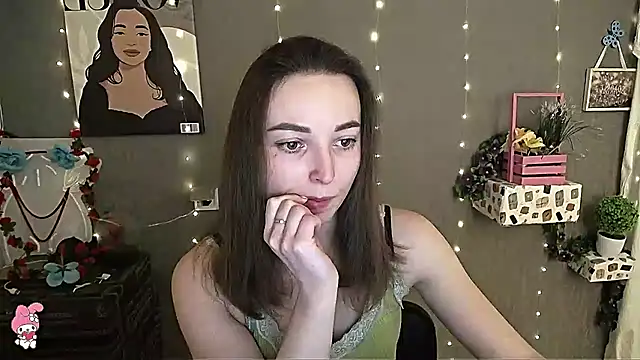  Barbie Kiss  online show from 02-10-25, 01:33