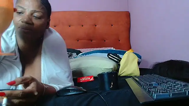 tinagiant online show from 06-18-26, 05:28