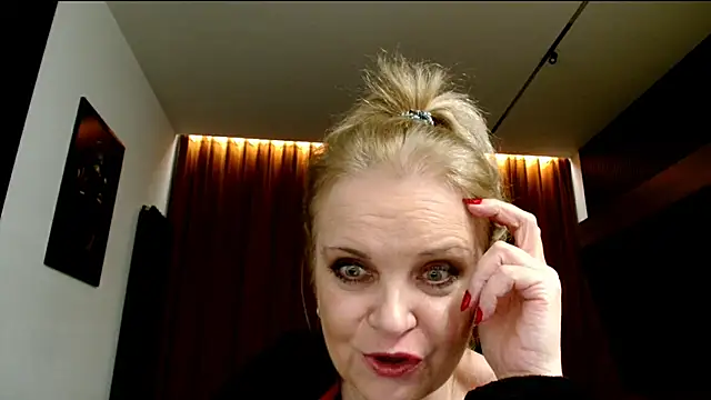 sexyjennyeu online show from 04-01-26, 08:50