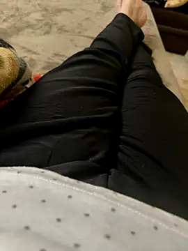 heena13 online show from 11-15-25, 02:24