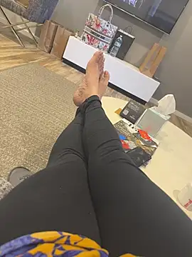 heena13 online show from 04-24-26, 06:49