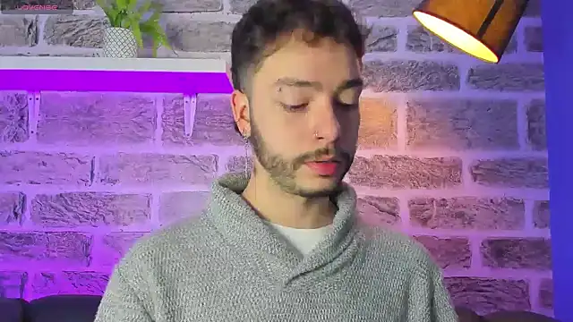 Snapshot of noah_ricci chatting on 03-08-26, 12:09 noah ricci online show from 03-08-26, 12:09