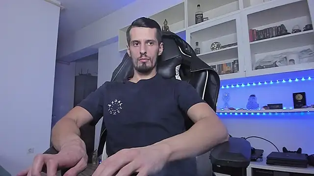 ToddClaytonn online show from 12-08-24, 07:32