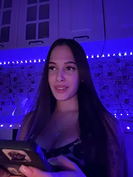 EricaWalls online show from 12-19-24, 09:17