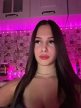 EricaWalls online show from 02-14-25, 07:23