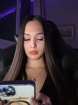 EricaWalls online show from 10-05-25, 10:29