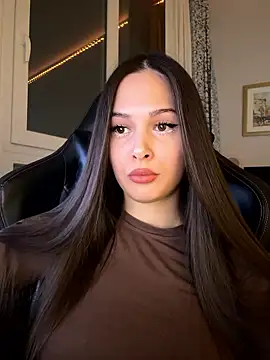 EricaWalls online show from 01-11-26, 03:28