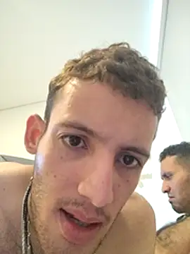 Duvan Martinez23 online show from 11-15-25, 04:47