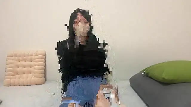 Mao cute 10 online show from 12-15-25, 04:22