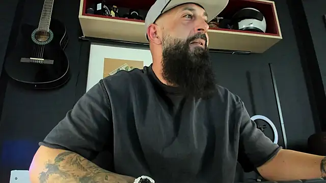 axxelrich  online show from 02-02-25, 11:19