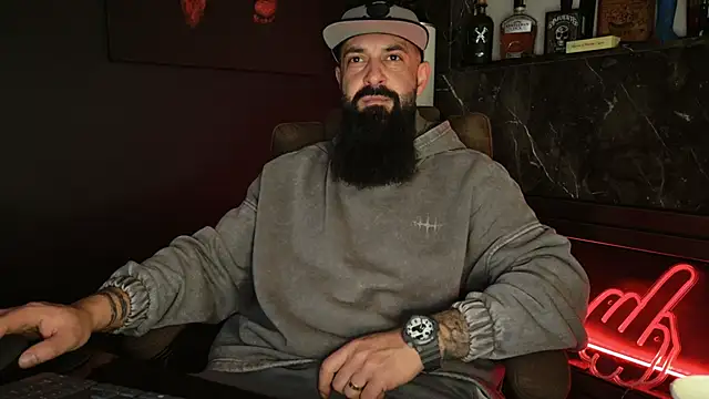 axxelrich  online show from 12-20-25, 05:36