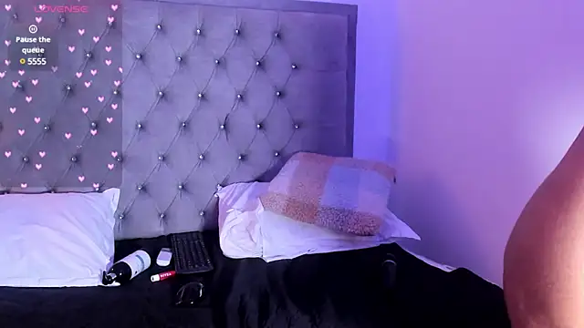 AriannaDavis online show from 01-25-25, 05:18