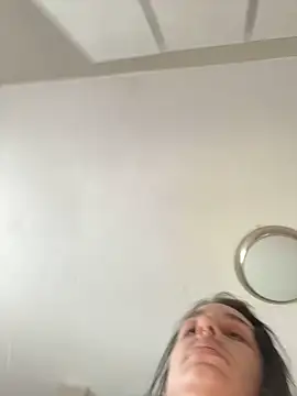 menaceswife online show from 12-17-24, 04:11