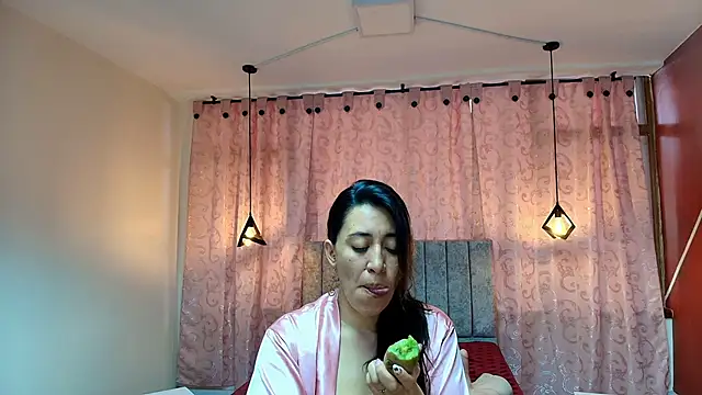 VioletaScott  online show from 10-15-25, 03:34