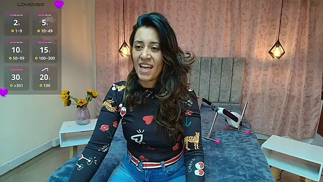 VioletaScott  online show from 11-01-25, 01:24