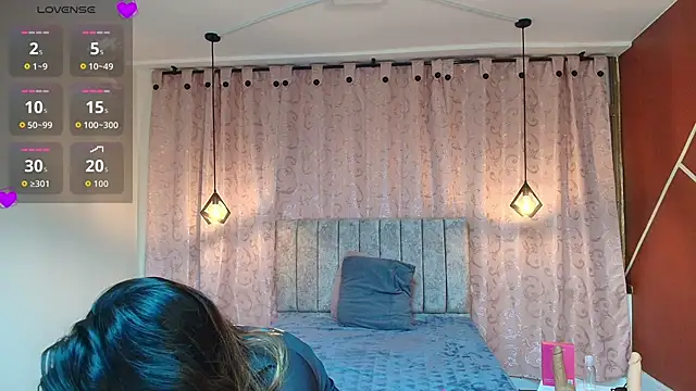 VioletaScott  online show from 11-05-25, 12:16