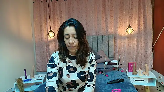 VioletaScott  online show from 11-24-25, 01:44