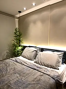 Laisabrazil online show from 12-02-25, 03:23