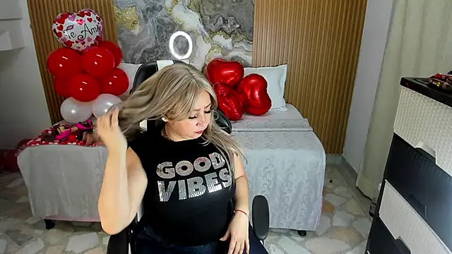 Danna topless online show from 03-03-25, 12:05