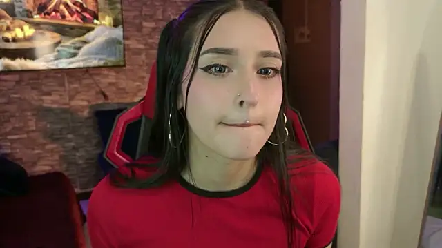 Charlotte greys online show from 07-15-26, 11:32