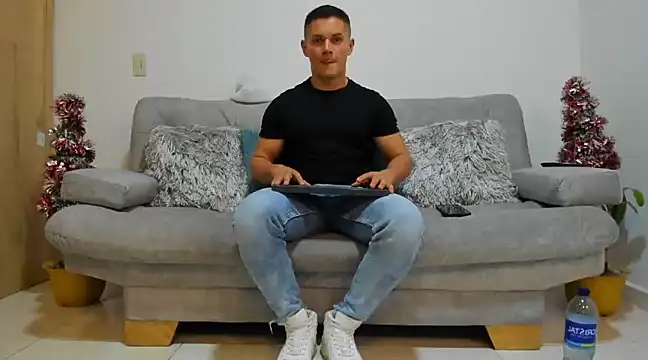 julian wallace online show from 12-19-24, 02:45