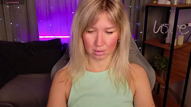 MilaBott online show from 11-14-25, 08:07