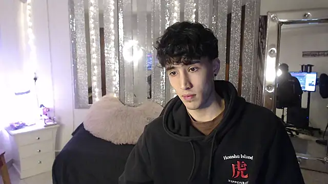 gojo satoru 18 online show from 02-14-25, 03:15