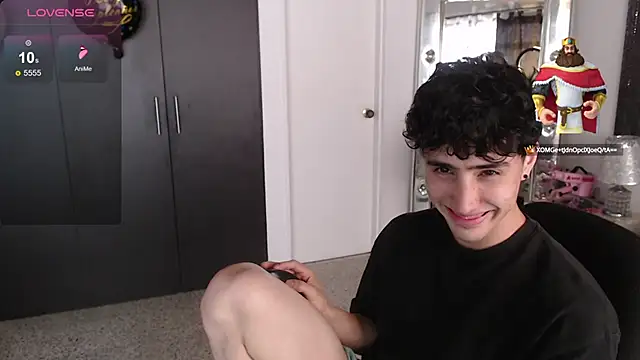 gojo satoru 18 online show from 03-10-25, 02:48