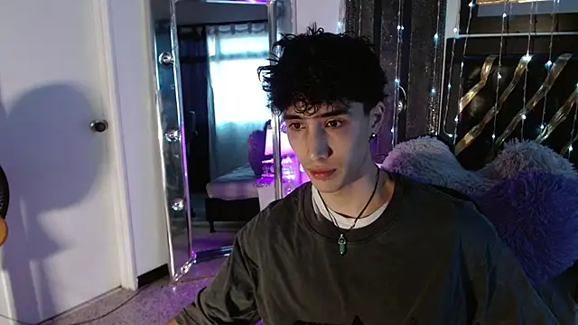 gojo satoru 18 online show from 09-26-25, 11:58