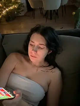 Lena Lang online show from 11-29-25, 03:04