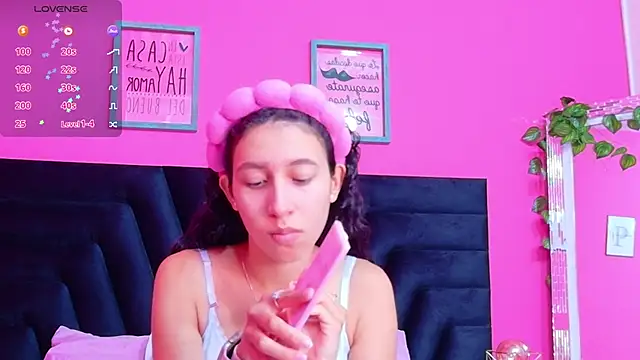 Beautifulskinny18 online show from 09-28-25, 07:41