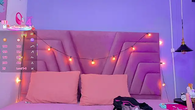 Beautifulskinny18 online show from 10-24-25, 07:54