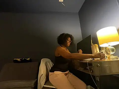 wynterheat online show from 04-06-26, 01:47