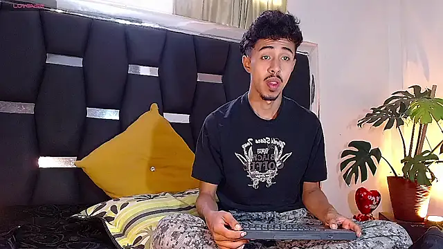 RyanRizzo online show from 12-06-24, 02:38