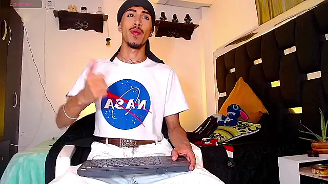 RyanRizzo online show from 12-23-24, 07:28