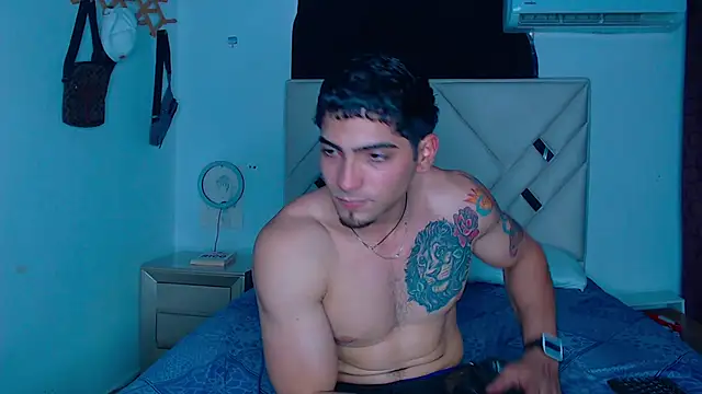 Rich boy01 online show from 02-13-25, 06:59