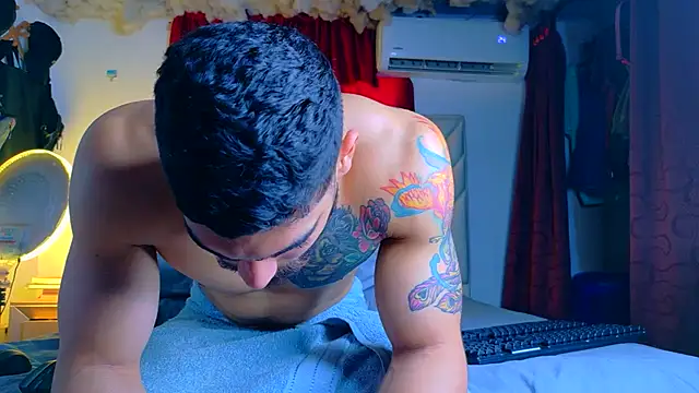 Rich boy01 online show from 08-01-26, 03:11