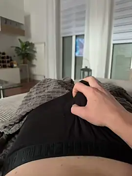 thorn0 online show from 12-29-24, 02:10