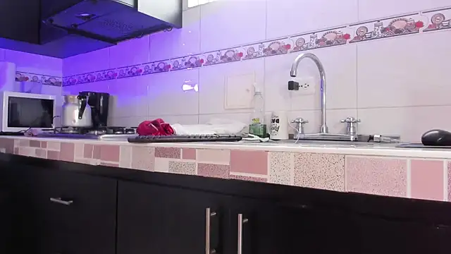 Emma-evans online show from 03-20-25, 05:04