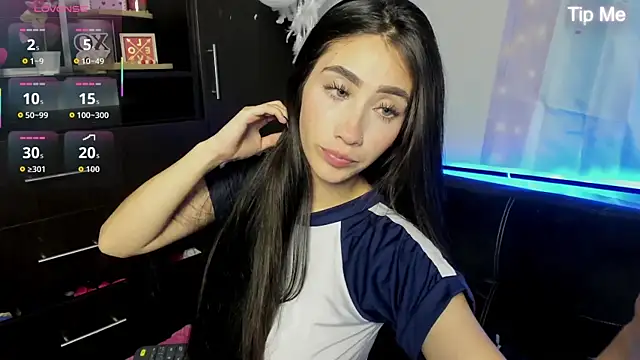 Emilytafur online show from 03-11-26, 09:54