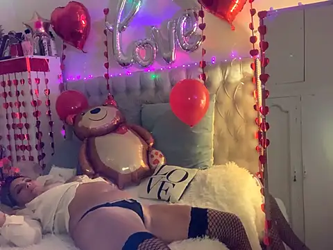 lolavalecuatro online show from 02-16-25, 02:31