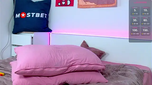 Marikamoon online show from 12-04-24, 03:21